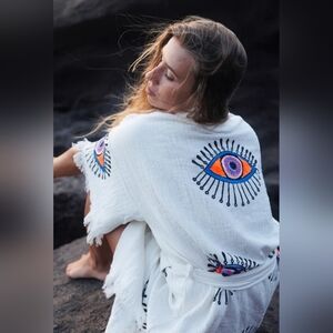 The Elizabeth - 100% Turkish cotton - white with orange eyes
